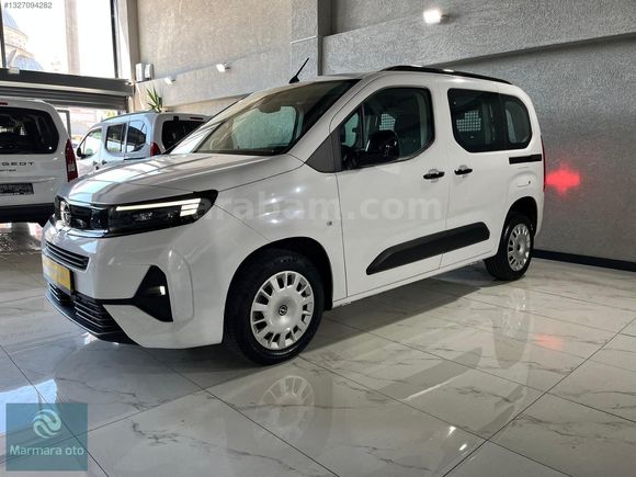 2026 MODEL OPEL COMBO 1.5**ESSENTİAL**OTOMATİK %20 FATURALI