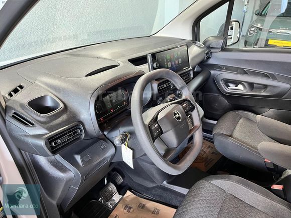 2026 MODEL OPEL COMBO 1.5**ESSENTİAL**OTOMATİK %20 FATURALI