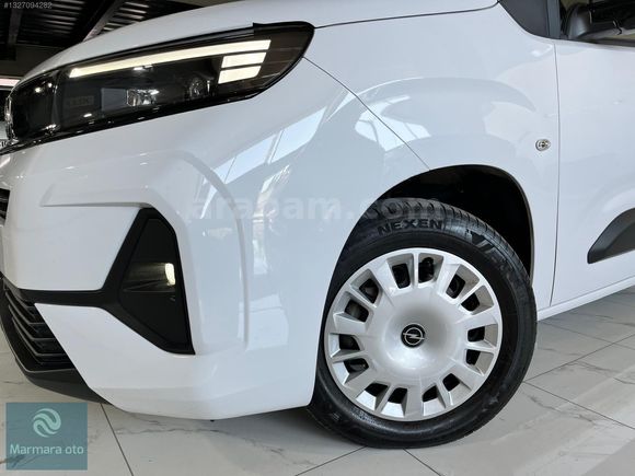 2026 MODEL OPEL COMBO 1.5**ESSENTİAL**OTOMATİK %20 FATURALI