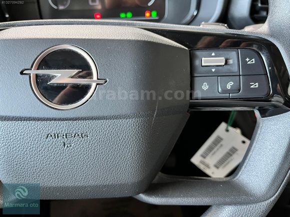 2026 MODEL OPEL COMBO 1.5**ESSENTİAL**OTOMATİK %20 FATURALI