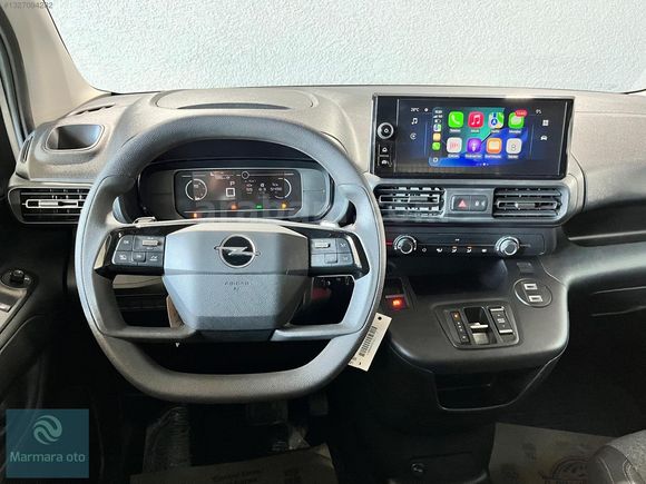 2026 MODEL OPEL COMBO 1.5**ESSENTİAL**OTOMATİK %20 FATURALI