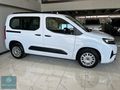2026 MODEL OPEL COMBO 1.5**ESSENTİAL**OTOMATİK %20 FATURALI