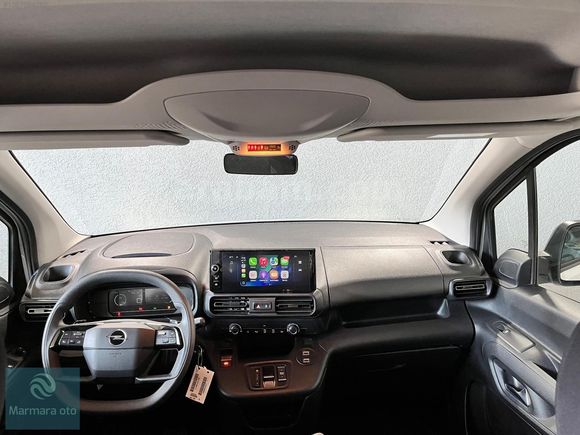2026 MODEL OPEL COMBO 1.5**ESSENTİAL**OTOMATİK %20 FATURALI