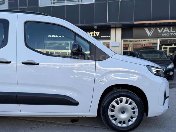 2026 OPEL COMBO 1.5 D ESSENTİAL HATASIZ BOYASIZ SIFIR AYARINDA
