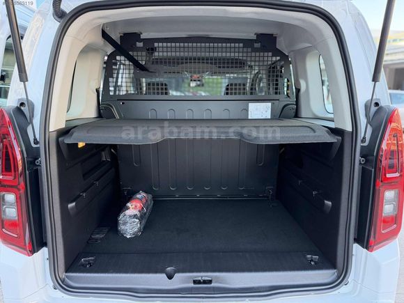 2026 OPEL COMBO 1.5 D ESSENTİAL HATASIZ BOYASIZ SIFIR AYARINDA