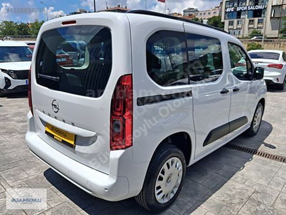 BÜYÜKSOYLU'DAN 2026 MODEL OPEL COMBO 1.5D ESSENTİAL AT8 FL 130HP