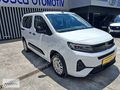 BÜYÜKSOYLU'DAN 2026 MODEL OPEL COMBO 1.5D ESSENTİAL AT8 FL 130HP
