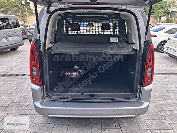 BÜYÜKSOYLU'DAN 2026 MODEL OPEL COMBO 1.5D ESSENTİAL AT8 FL 130HP