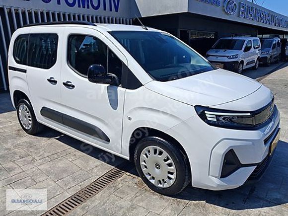 BÜYÜKSOYLU'DAN 2026 MODEL OPEL COMBO 1.5D ESSENTİAL AT8 FL 130HP