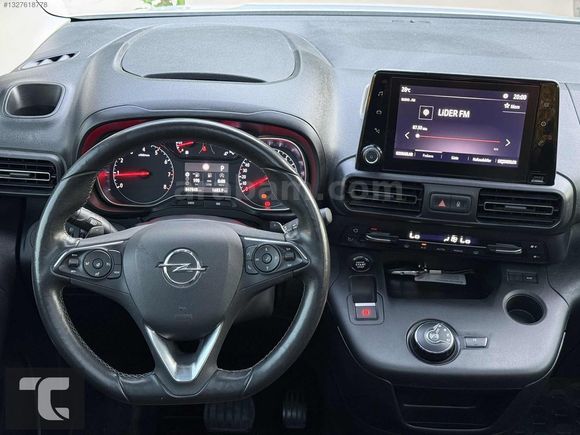 2022 COMBO ULTİMATE CAM TAVAN OTOMATİK VİTES
