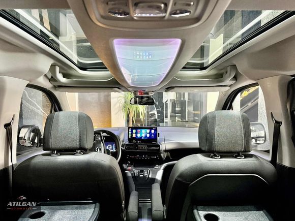 !!! BOYASIZ___CARPLAY+KÖR N.+D.ISITMA+CAMTAVAN ŞERİT T !!!