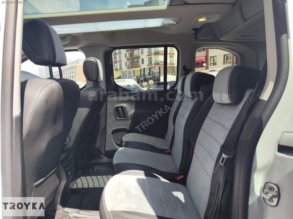 TROYKA'DAN 2025 OPEL COMBO 1.5 D ULTIMATE OTOMATİK K.K 12 TAKSİT