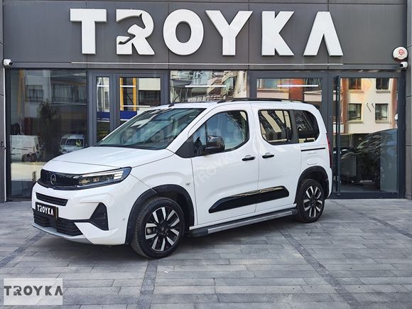 TROYKA'DAN 2025 OPEL COMBO 1.5 D ULTIMATE OTOMATİK K.K 12 TAKSİT