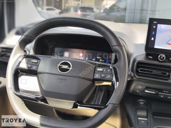 TROYKA'DAN 2025 OPEL COMBO 1.5 D ULTIMATE OTOMATİK K.K 12 TAKSİT