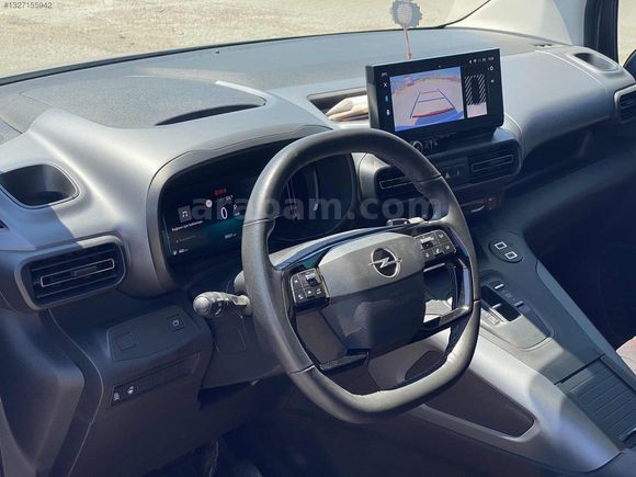 2025 OPEL COMBO 1.5 D ULTİMATE 40.000KM SERVİS BAKIMLI HATASIZ!