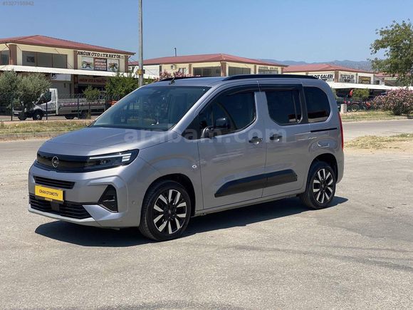 2025 OPEL COMBO 1.5 D ULTİMATE 40.000KM SERVİS BAKIMLI HATASIZ!