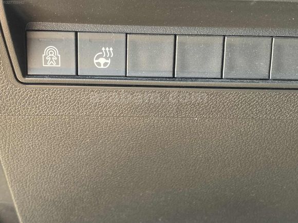 2025 OPEL COMBO 1.5 D ULTİMATE 40.000KM SERVİS BAKIMLI HATASIZ!