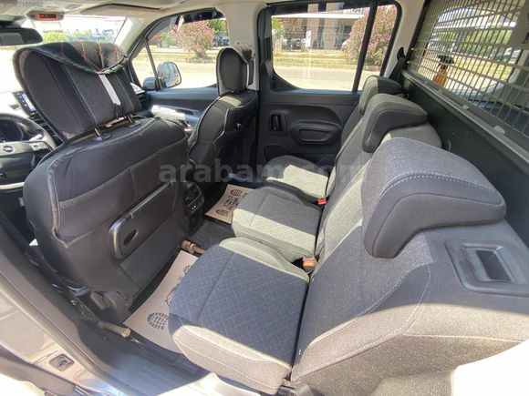 2025 OPEL COMBO 1.5 D ULTİMATE 40.000KM SERVİS BAKIMLI HATASIZ!