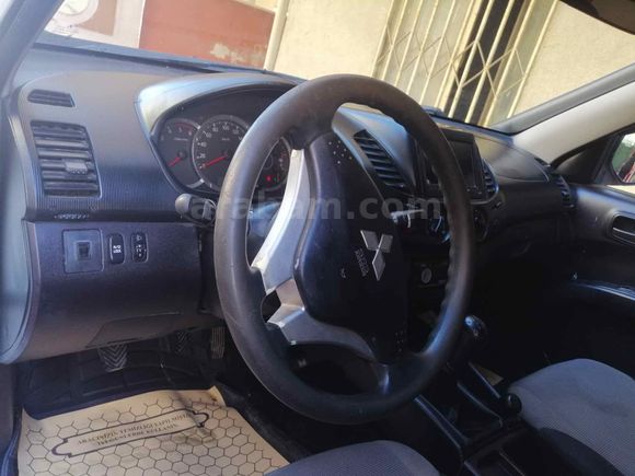 Sahibinden Mitsubishi L 200 4x4 Intense 2014 Model 