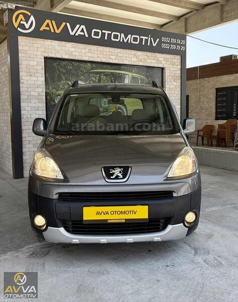 Galeriden Peugeot Partner 1.6 HDI Premium 2012 Model Denizli 196.000 km Gri