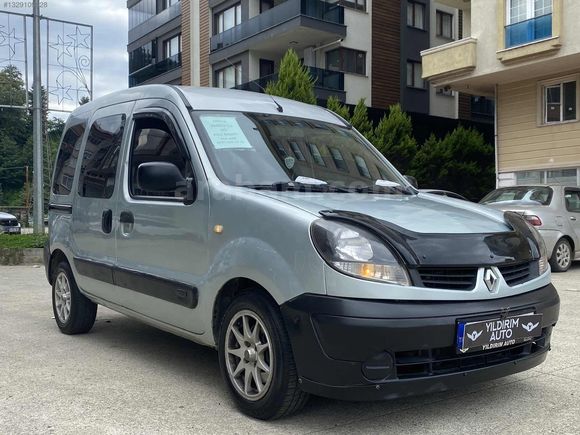 MAKYAJLI KANGOO KLİMALİ ÇİFT AİRBENG TAKAS OLUR KART GEÇERLİ
