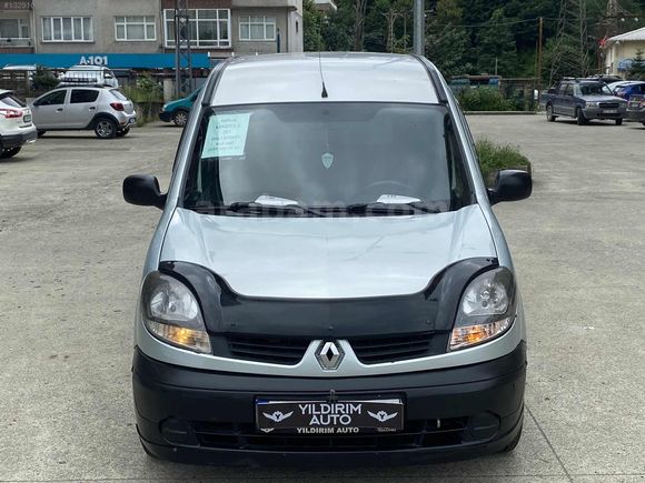 MAKYAJLI KANGOO KLİMALİ ÇİFT AİRBENG TAKAS OLUR KART GEÇERLİ