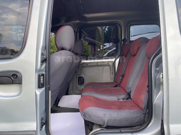 MAKYAJLI KANGOO KLİMALİ ÇİFT AİRBENG TAKAS OLUR KART GEÇERLİ