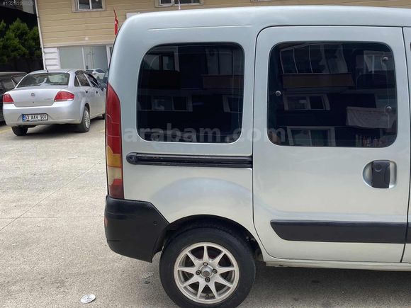 MAKYAJLI KANGOO KLİMALİ ÇİFT AİRBENG TAKAS OLUR KART GEÇERLİ