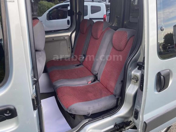 MAKYAJLI KANGOO KLİMALİ ÇİFT AİRBENG TAKAS OLUR KART GEÇERLİ