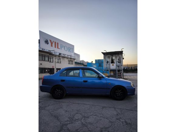Sahibinden Hyundai Accent 1.5 GL 2000 Model