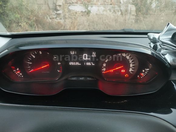 Sahibinden Peugeot 208 1.2 VTi Access 2013 Model