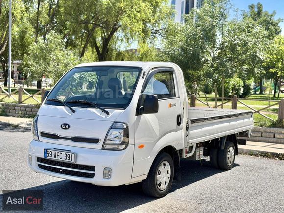 2021 MODEL ORJ 117 KM DE KLİMALI EMSALSİZ TEMİZLİKTE FULL