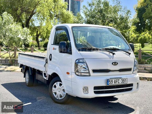 2021 MODEL ORJ 117 KM DE KLİMALI EMSALSİZ TEMİZLİKTE FULL