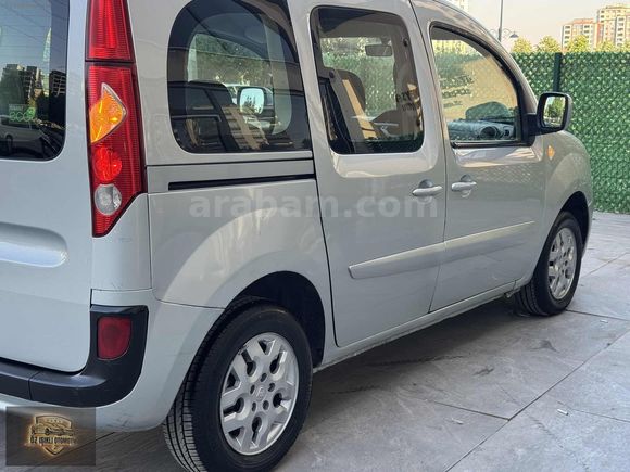 ÖZ IŞIKLI OTOMOTİVDEN 2011 KANGOO HIZ SABİTLEMELİ