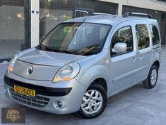 ÖZ IŞIKLI OTOMOTİVDEN 2011 KANGOO HIZ SABİTLEMELİ