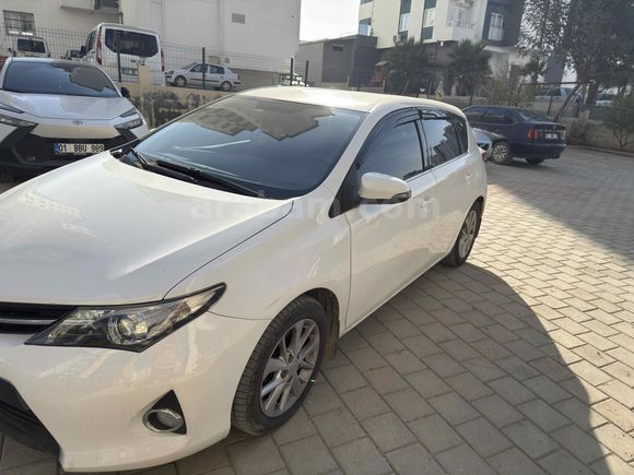 Sahibinden Toyota Auris 1.6 Active 2015 Model 