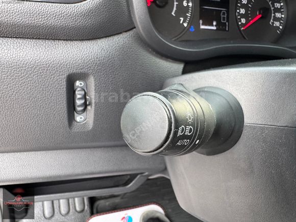 ÜÇPINARLILAR'DAN 2022 RENAULT MASTER 2.3 DCİ 13 M3 PANELVAN %20