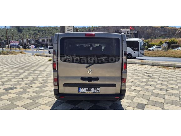 GALERİ ONUR 2016 RENO TRAFIC OTOMOBIL RUHSATLI 8+1