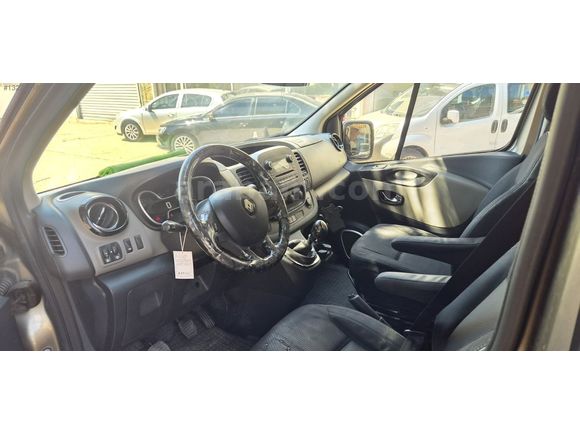 GALERİ ONUR 2016 RENO TRAFIC OTOMOBIL RUHSATLI 8+1