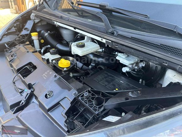 RENAULT TRAFİC HATASIZ KLİMALI