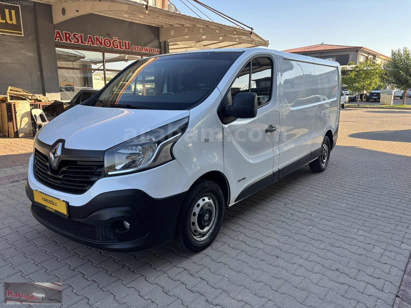 Galeriden Renault Trafic 1.6 DCI Grand Confort 2015 Model Aydın 185.000 km Beyaz 1
