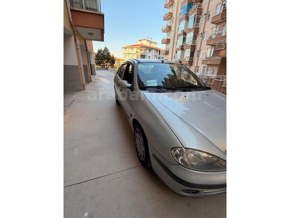 Sahibinden Renault Megane 1.6 RTE 2000 Model