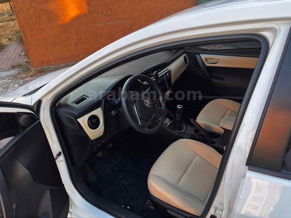 Sahibinden Toyota Corolla 1.33 Life 2017 Model 