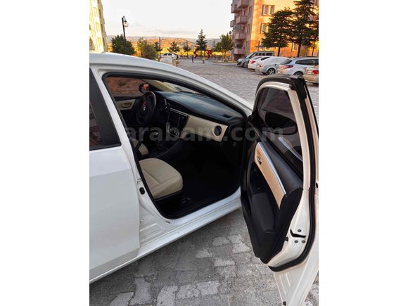 Sahibinden Toyota Corolla 1.33 Life 2017 Model 