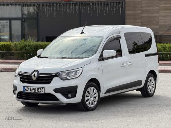 2022 MODEL 129.000 KM'DE RENAULT EXPRESS COMBİ 1.5 BlueDci JOY