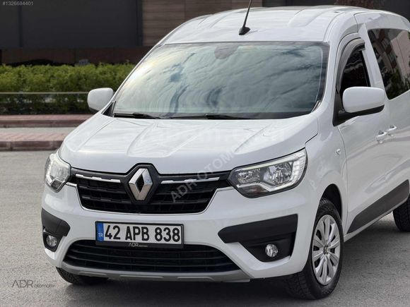 2022 MODEL 129.000 KM'DE RENAULT EXPRESS COMBİ 1.5 BlueDci JOY