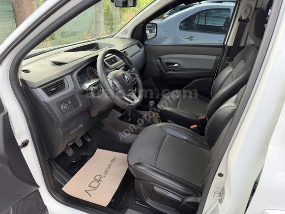2022 MODEL 129.000 KM'DE RENAULT EXPRESS COMBİ 1.5 BlueDci JOY