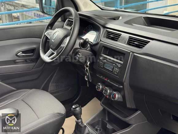 MİRHAN 2024 ÇIKIŞ RENAULT EXPRESS 1.5 BLUEDCİ/ÇİFT SÜRGÜ/BAKIMLI