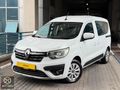 MİRHAN 2024 ÇIKIŞ RENAULT EXPRESS 1.5 BLUEDCİ/ÇİFT SÜRGÜ/BAKIMLI