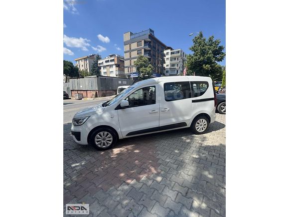 ADA MOTORS 2023 MODEL EXPRESS COMBİ 1.5 JOY HATASIZ DÜŞÜK KM